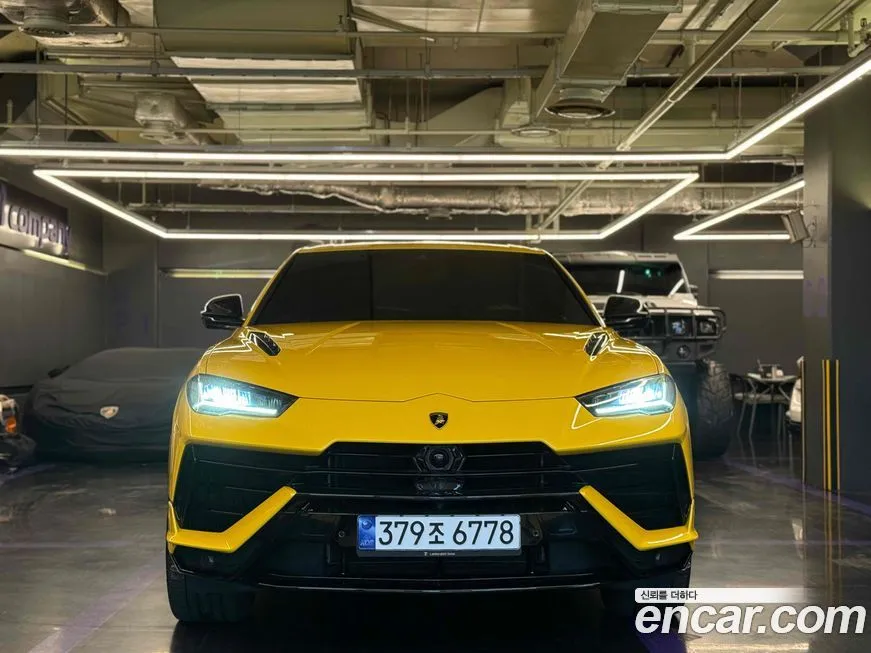 Lamborghini Urus 2023 из KR, фото 1