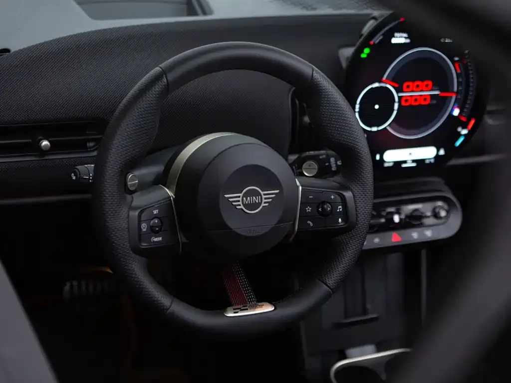 MINI JCW (John Cooper Works) 2025 из CN, фото 3
