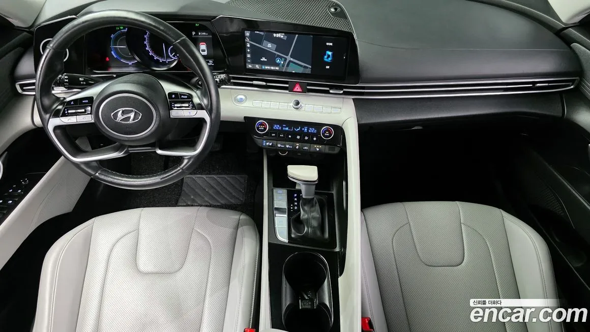 Hyundai AVANTE 2022 из KR, фото 2