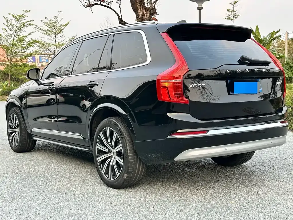Volvo XC90 — фото 4