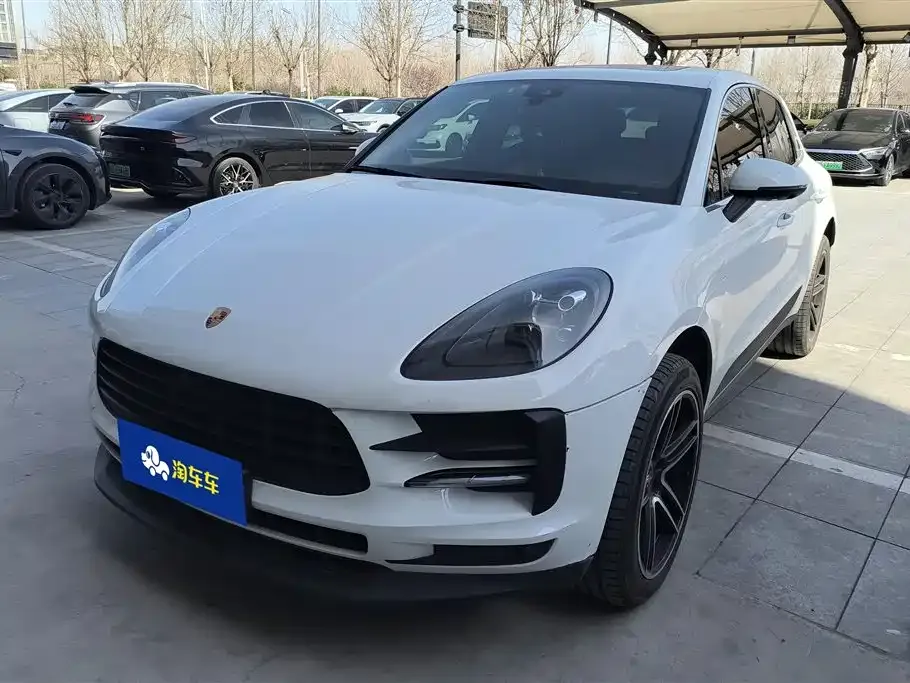 Porsche Macan — фото 1