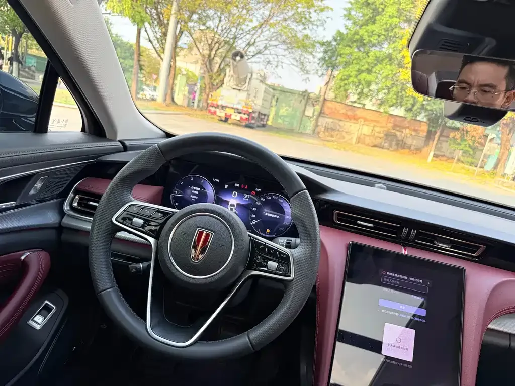 Hongqi H5 — фото 8