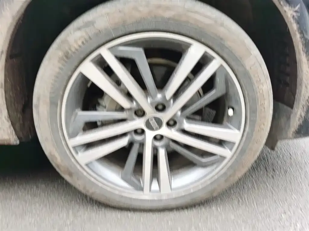 Audi Q5L 2022 из CN, фото 7