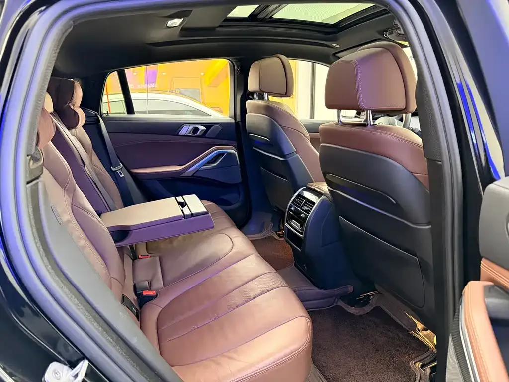 BMW X6 2021 из CN, фото 3