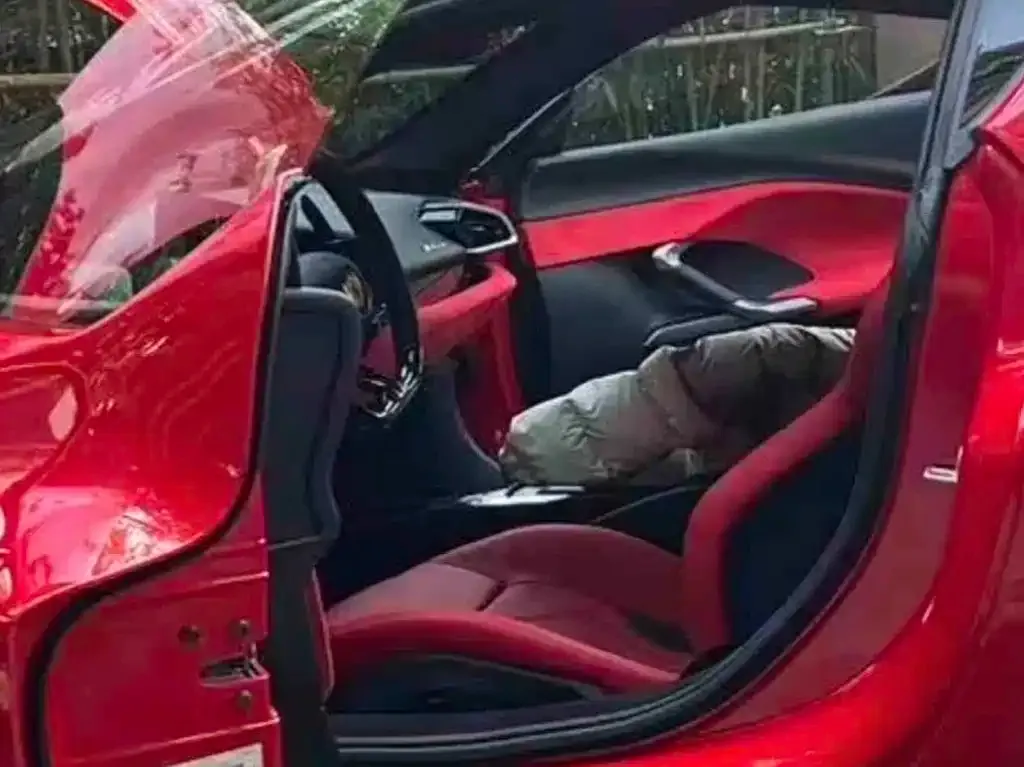 Ferrari 296 2023 из CN, фото 2