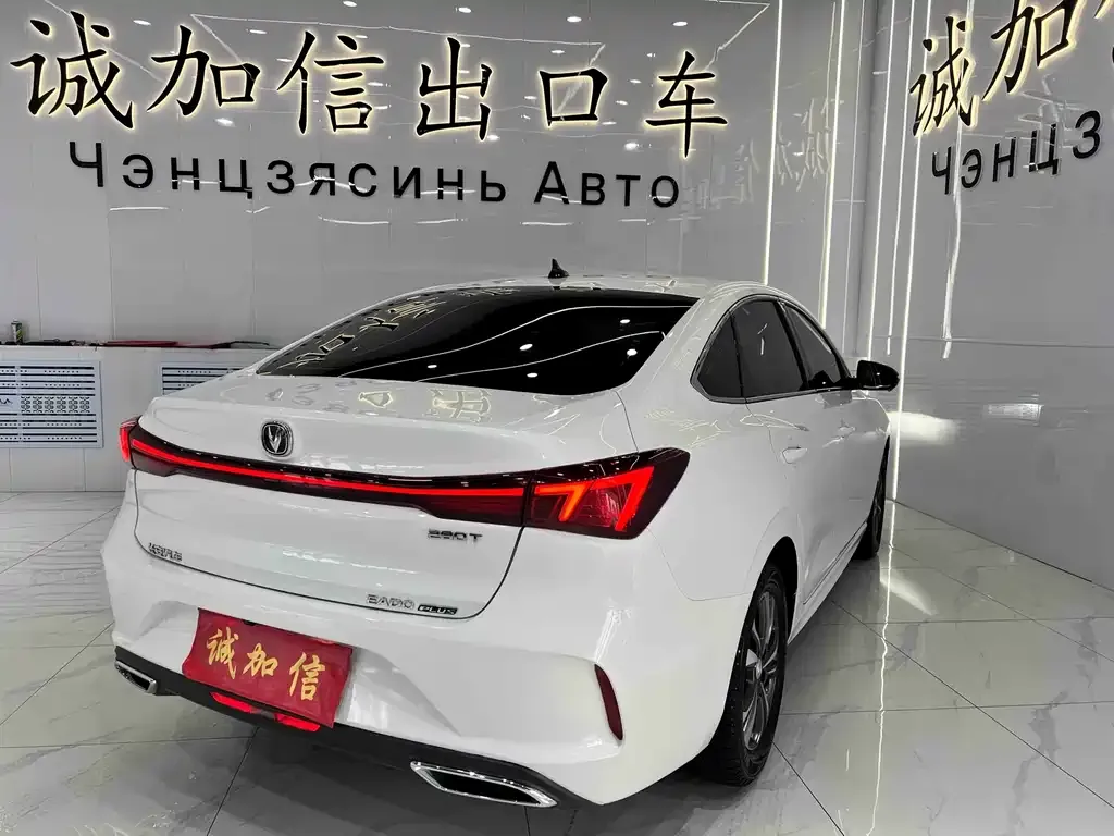 Changan Eado — фото 3