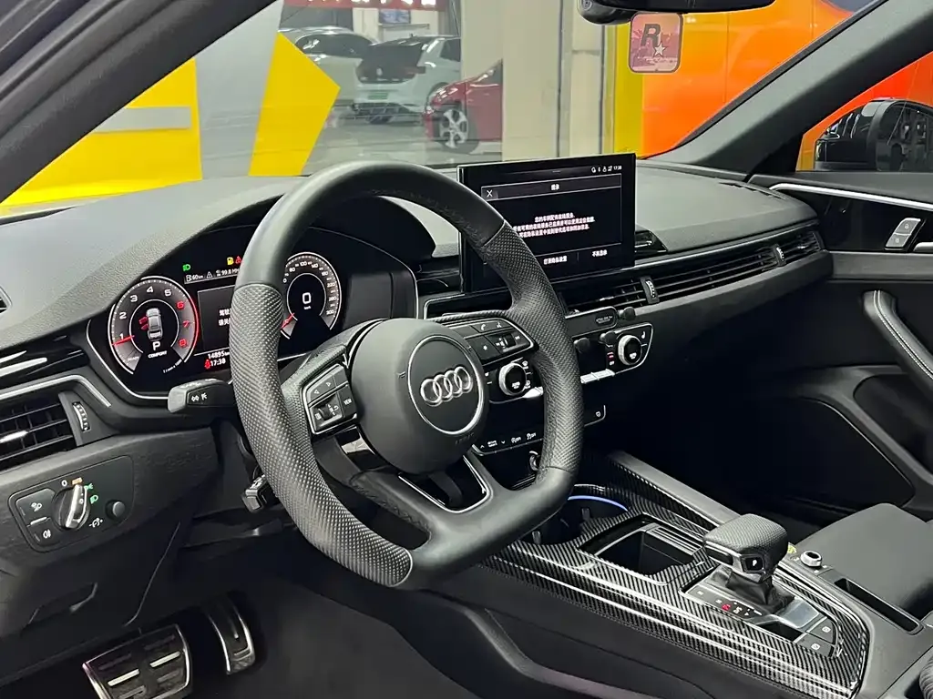 Audi A4L 2024 из CN, фото 9