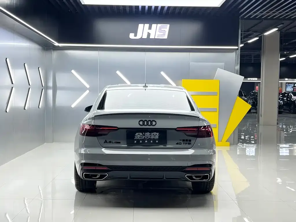 Audi A4L 2024 из CN, фото 5