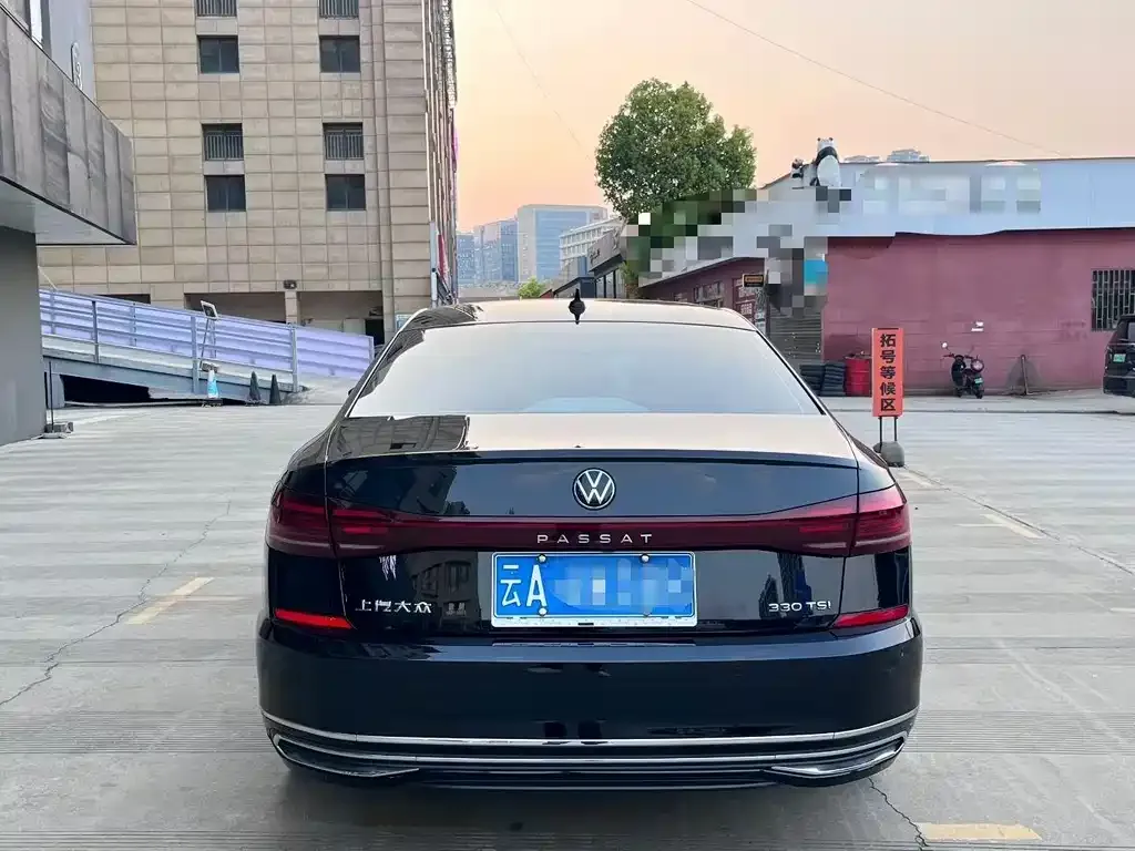 Volkswagen Passat — фото 4