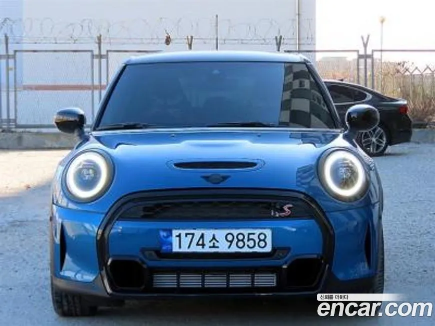 Mini Cooper 2023 из KR, фото 8
