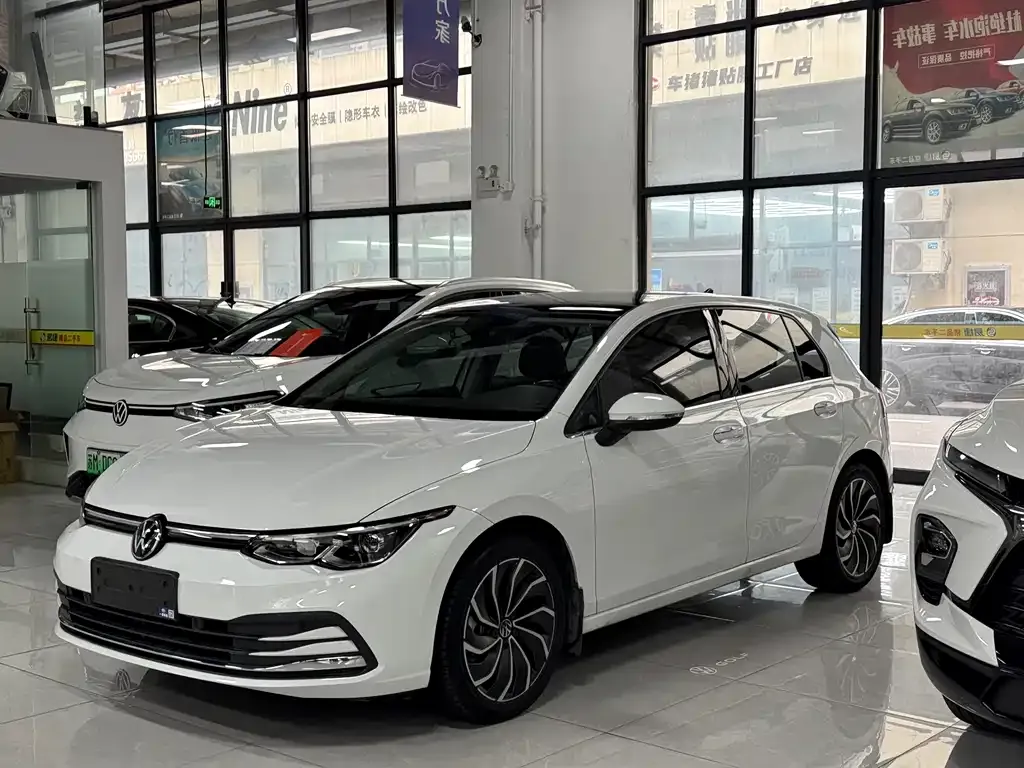 Volkswagen Golf 2021 из CN, фото 1