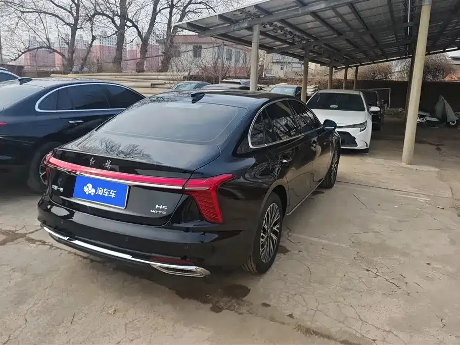 Hongqi H5 — фото 10