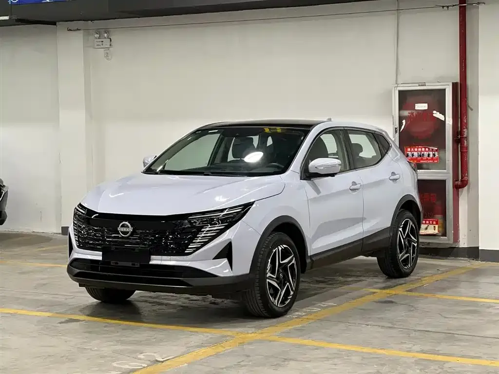 Nissan Qashqai — фото 1