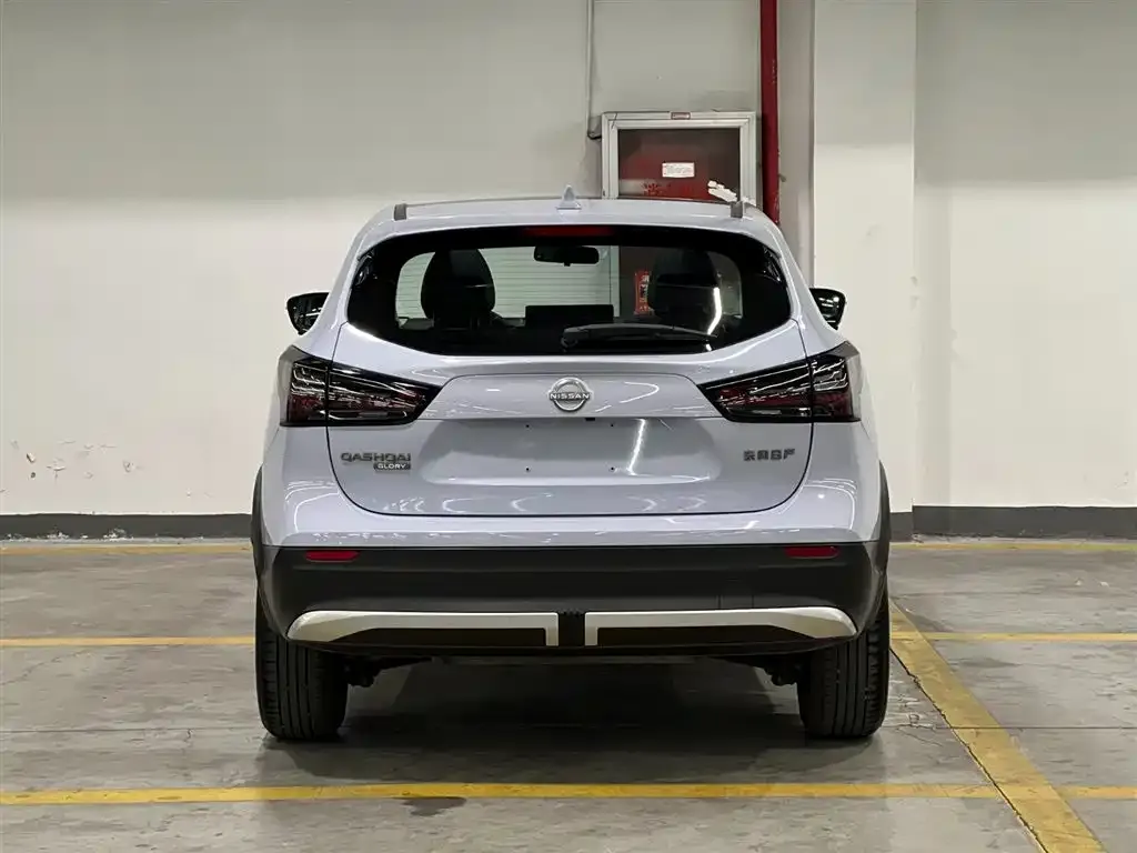 Nissan Qashqai — фото 10