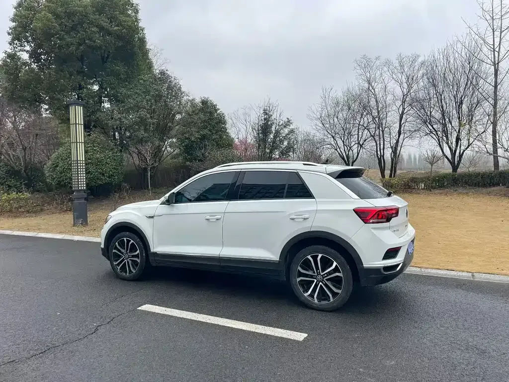 Volkswagen T-Roc 2022 из CN, фото 8