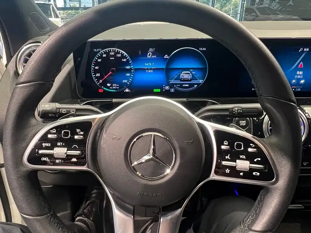 Mercedes-Benz EQA — фото 8