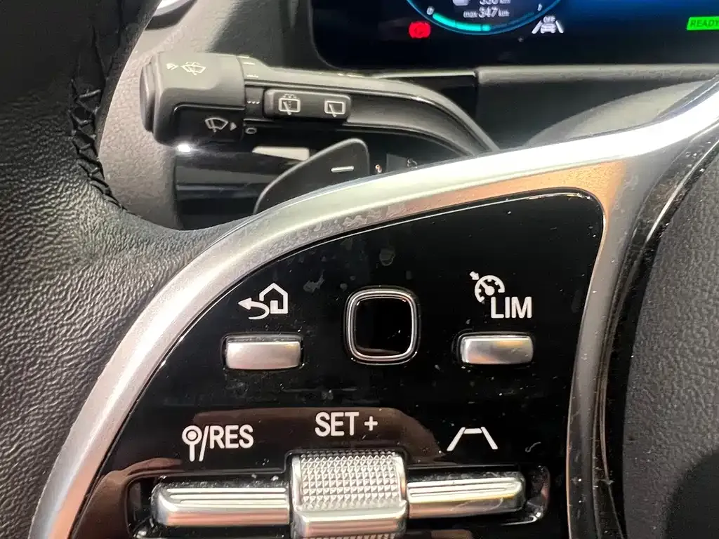Mercedes-Benz EQA — фото 2