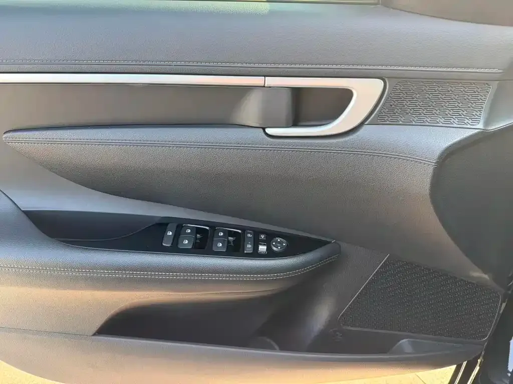 Hyundai Mistra 2023 из CN, фото 8