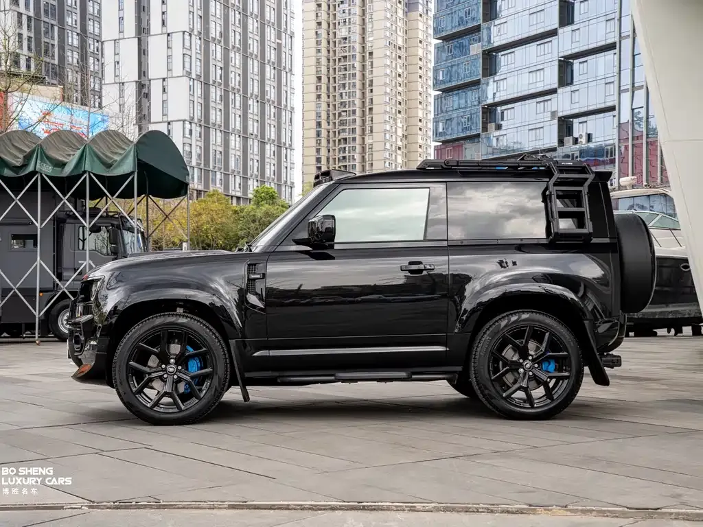 Land Rover Defender — фото 10