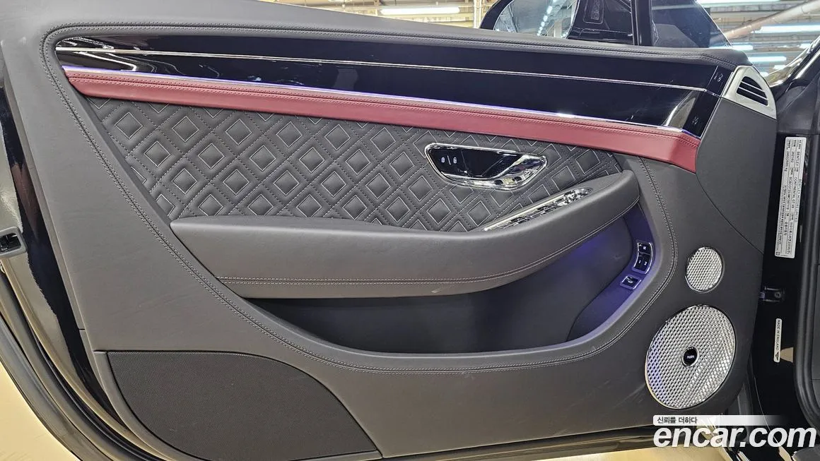 Bentley Continental 2021 из KR, фото 4