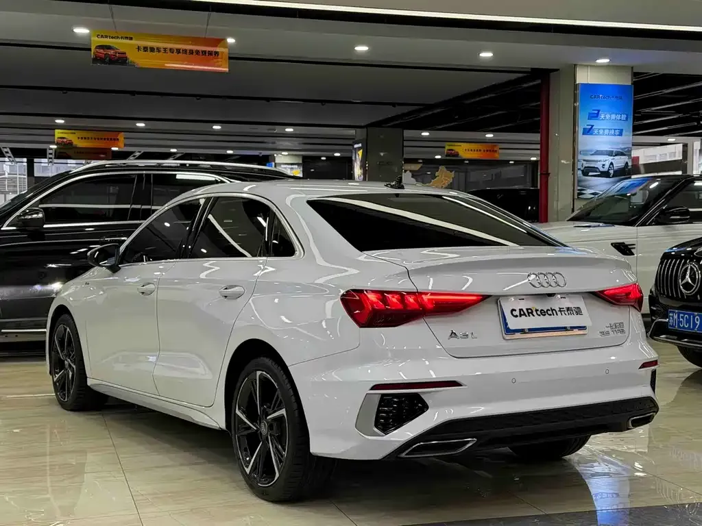 Audi A3 2022 из CN, фото 2