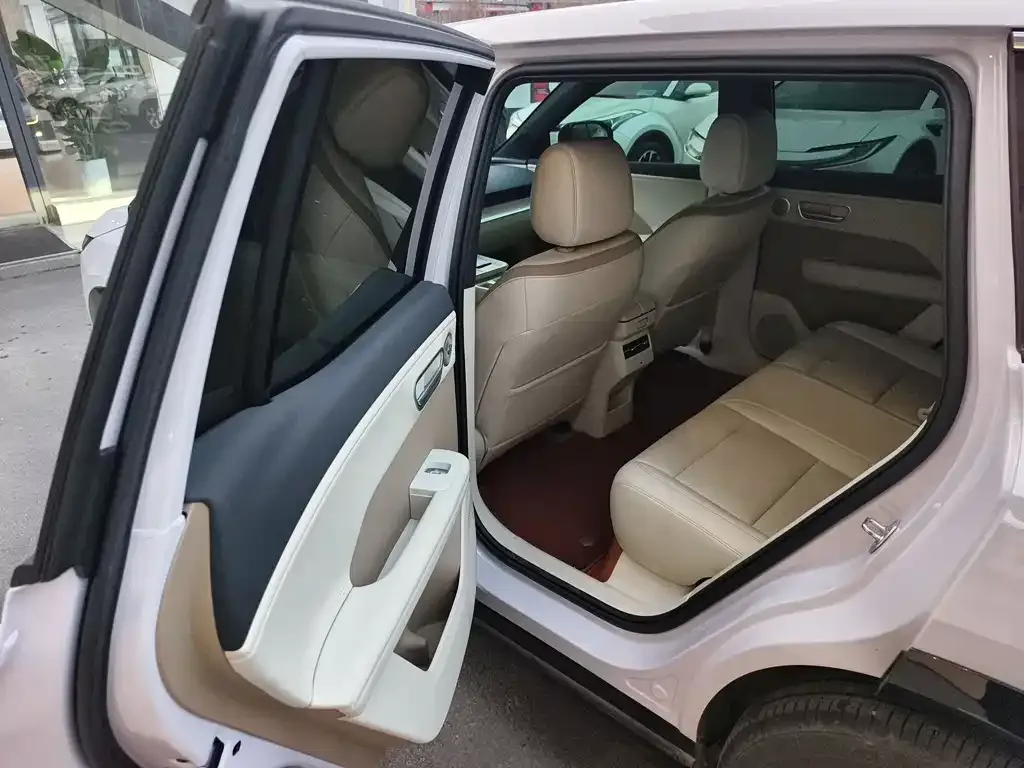Toyota Platinum 3X 2025 из CN, фото 3