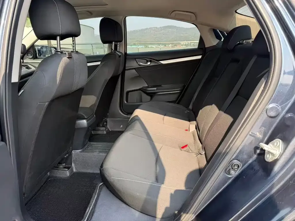 Honda Civic — фото 2