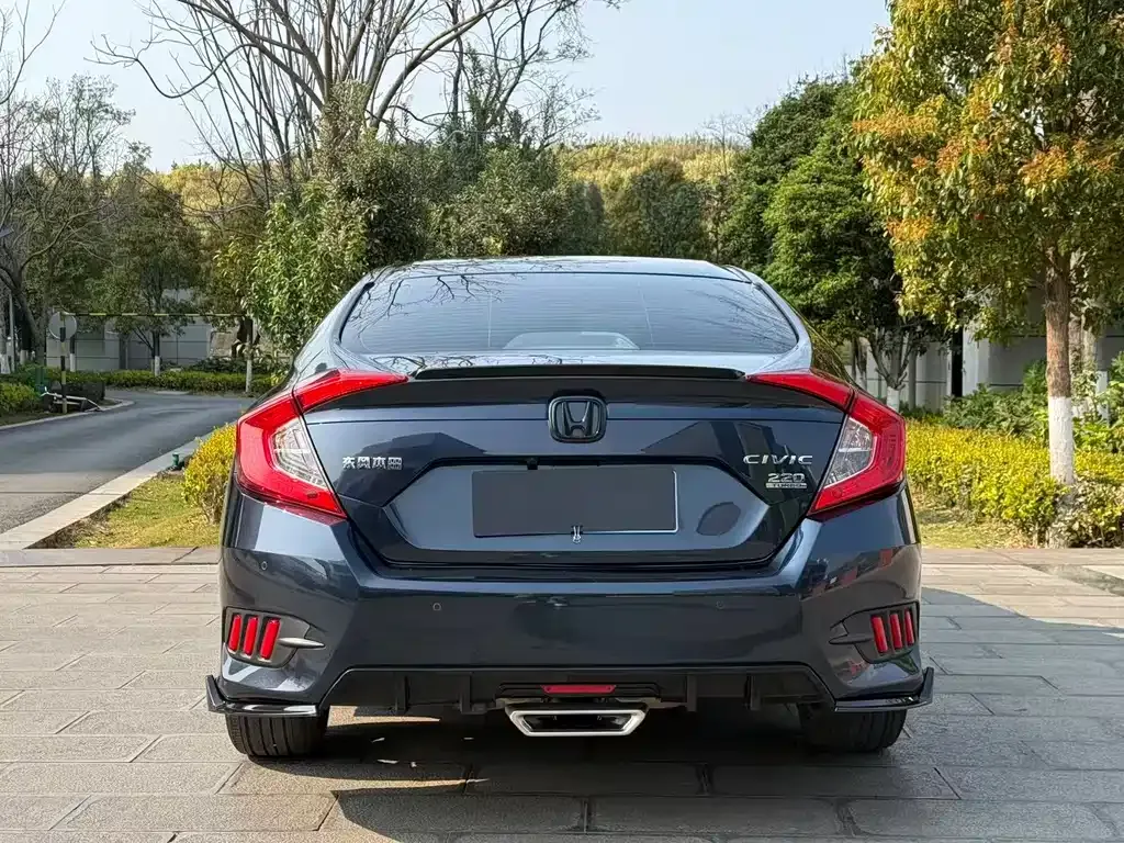 Honda Civic — фото 4
