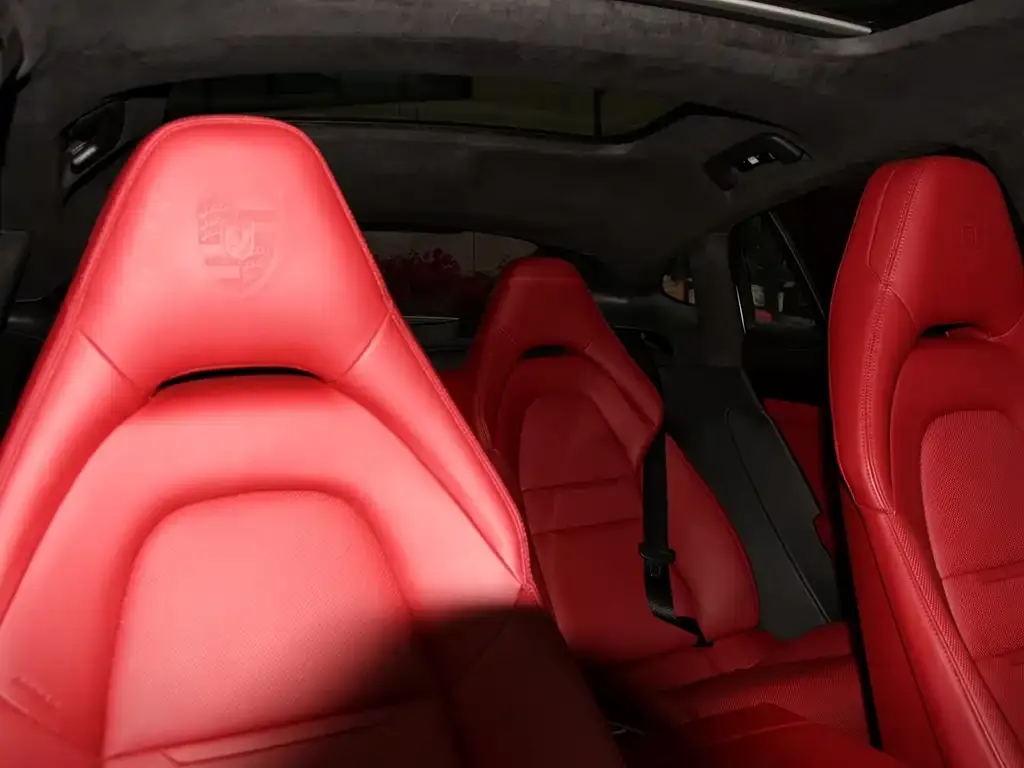Porsche Panamera 2023 из CN, фото 2