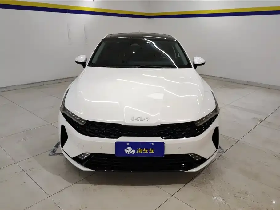 Kia K5 2023 из CN, фото 3