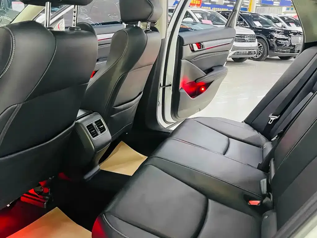 Honda Inspire 2021 из CN, фото 6