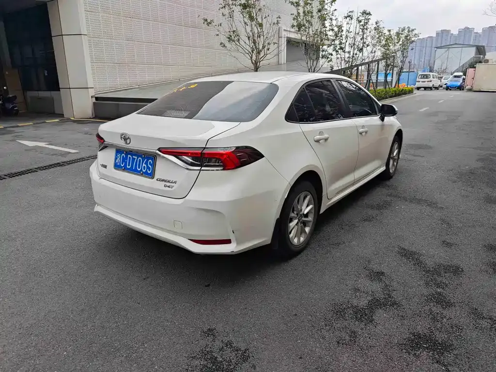 Toyota Corolla 2023 из CN, фото 2