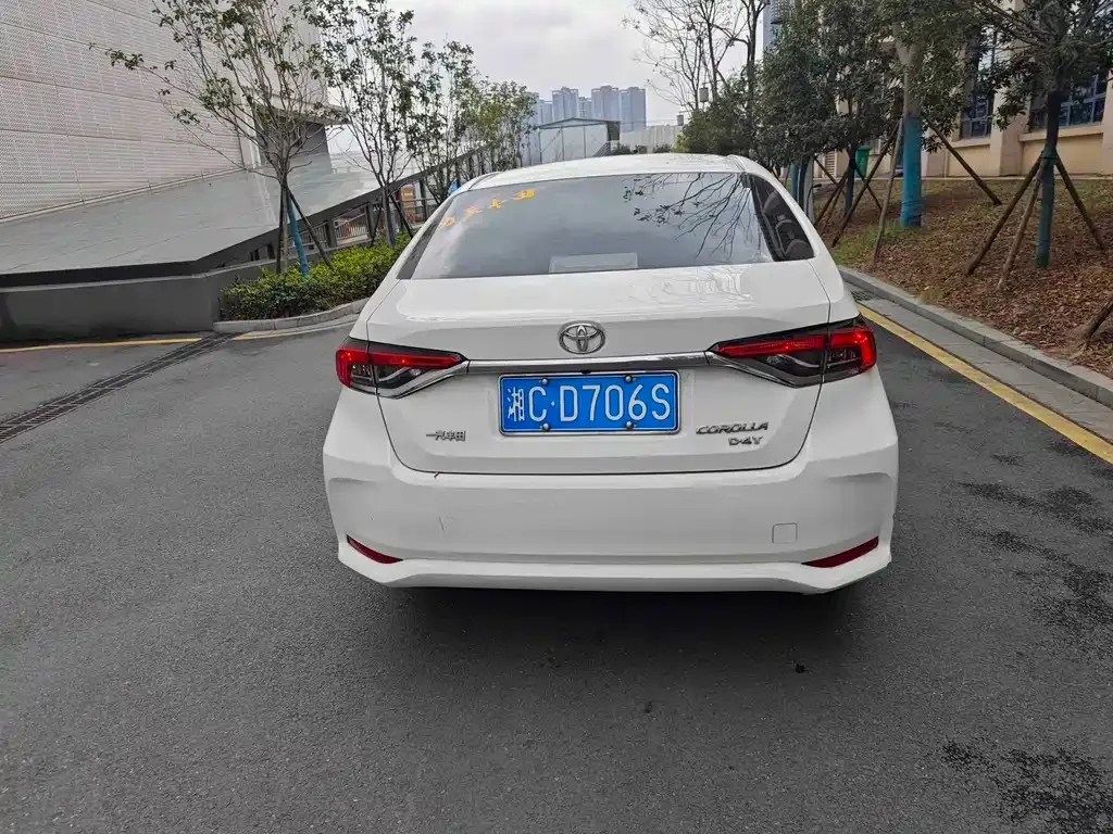 Toyota Corolla 2023 из CN, фото 7