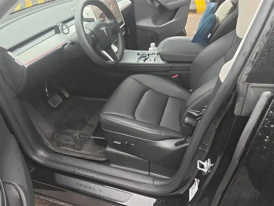 Tesla Model Y 2024 из CN, фото 10