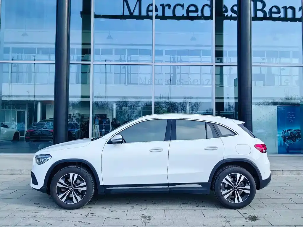 Mercedes-Benz GLA — фото 3