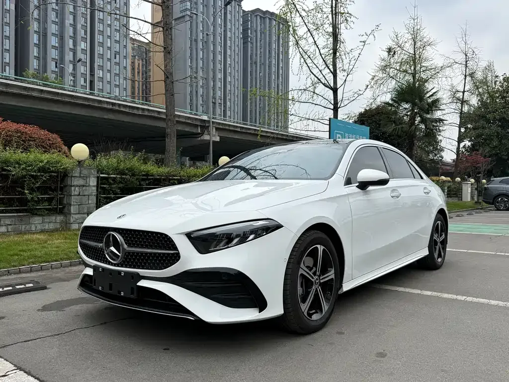 Mercedes-Benz A-Class — фото 1