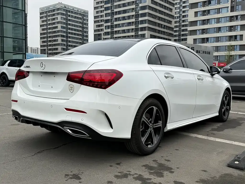 Mercedes-Benz A-Class — фото 8