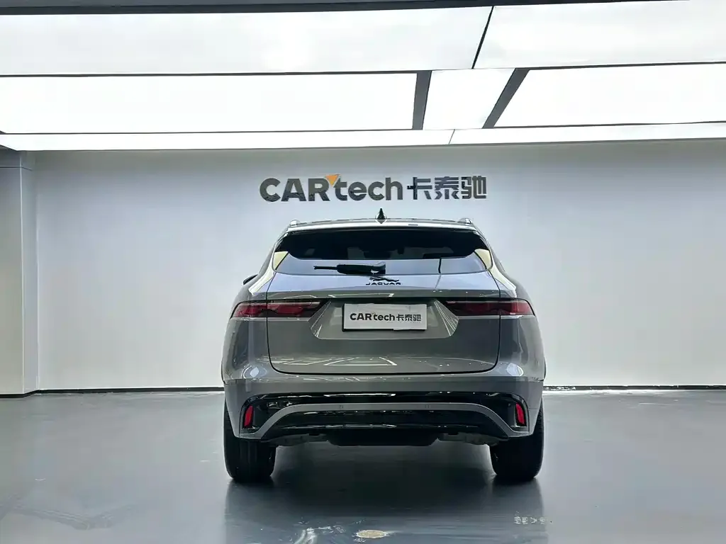 Jaguar F-PACE 2024 из CN, фото 3