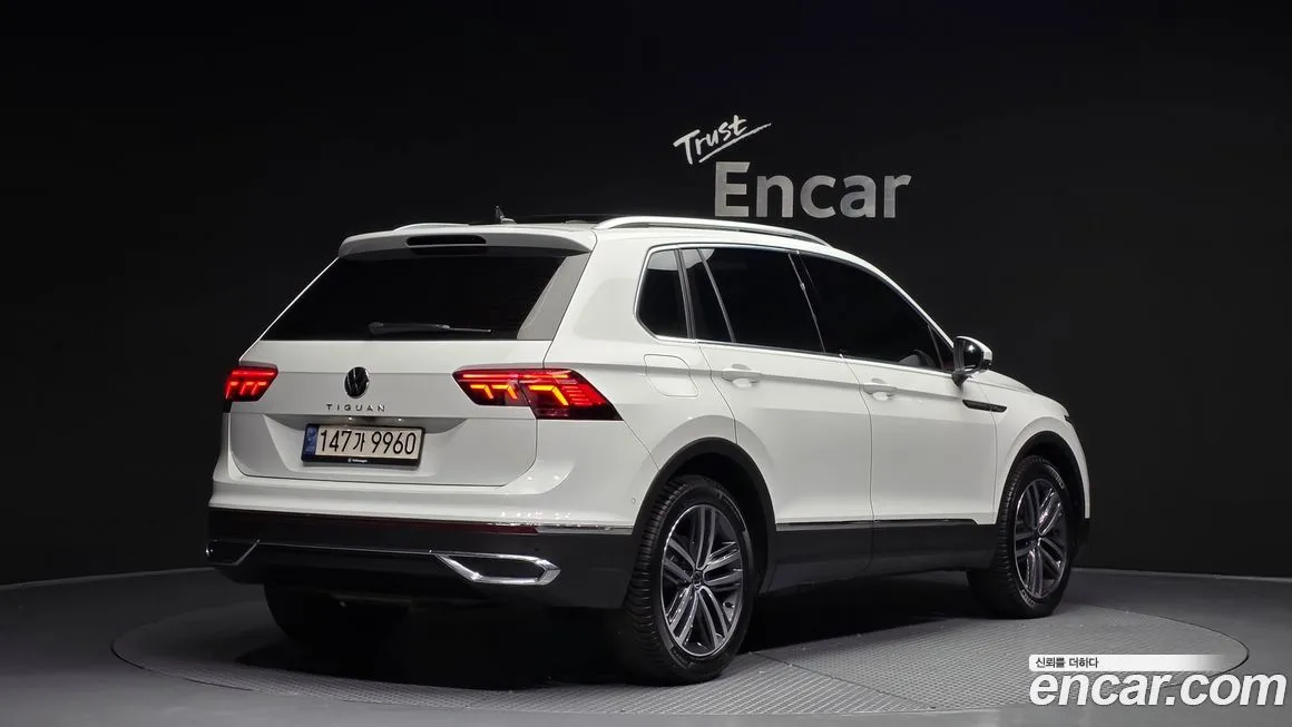 Volkswagen Tiguan — фото 10