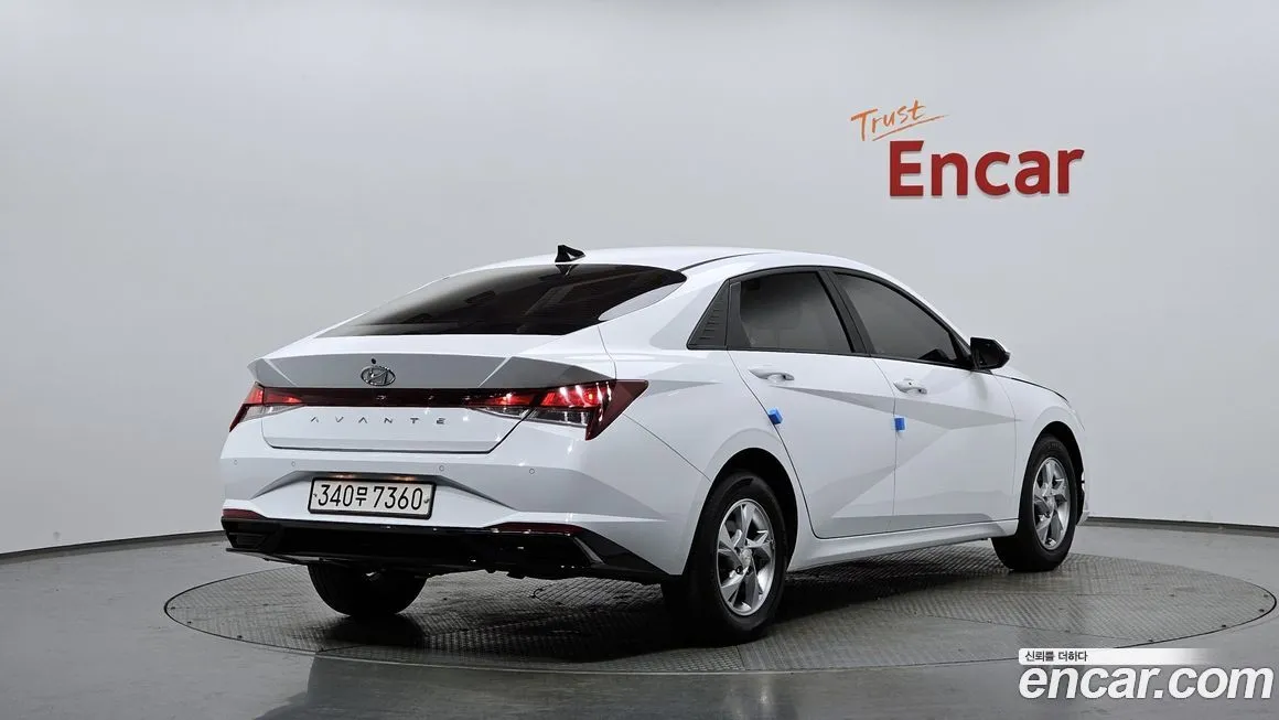Hyundai AVANTE — фото 4