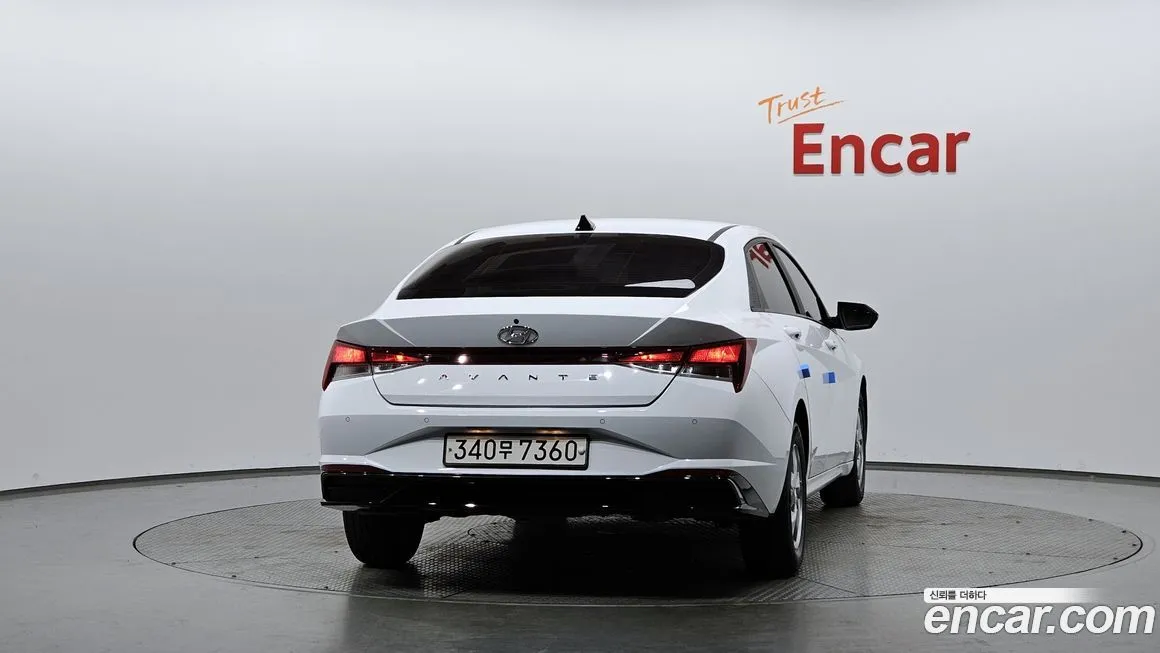 Hyundai AVANTE — фото 3