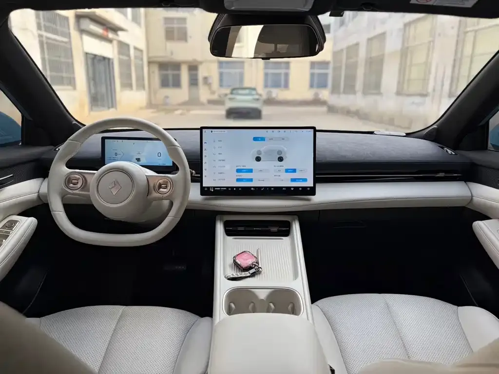 Baojun Yunhai 2024 из CN, фото 8