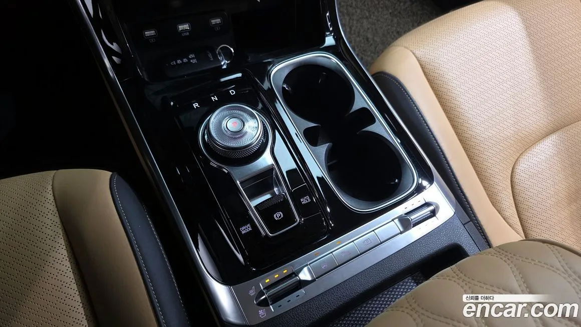 Kia Carnival — фото 10
