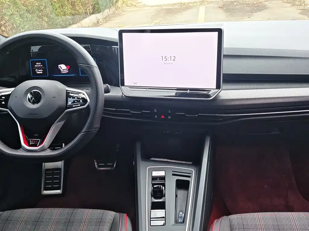 Volkswagen Golf GTI — фото 8