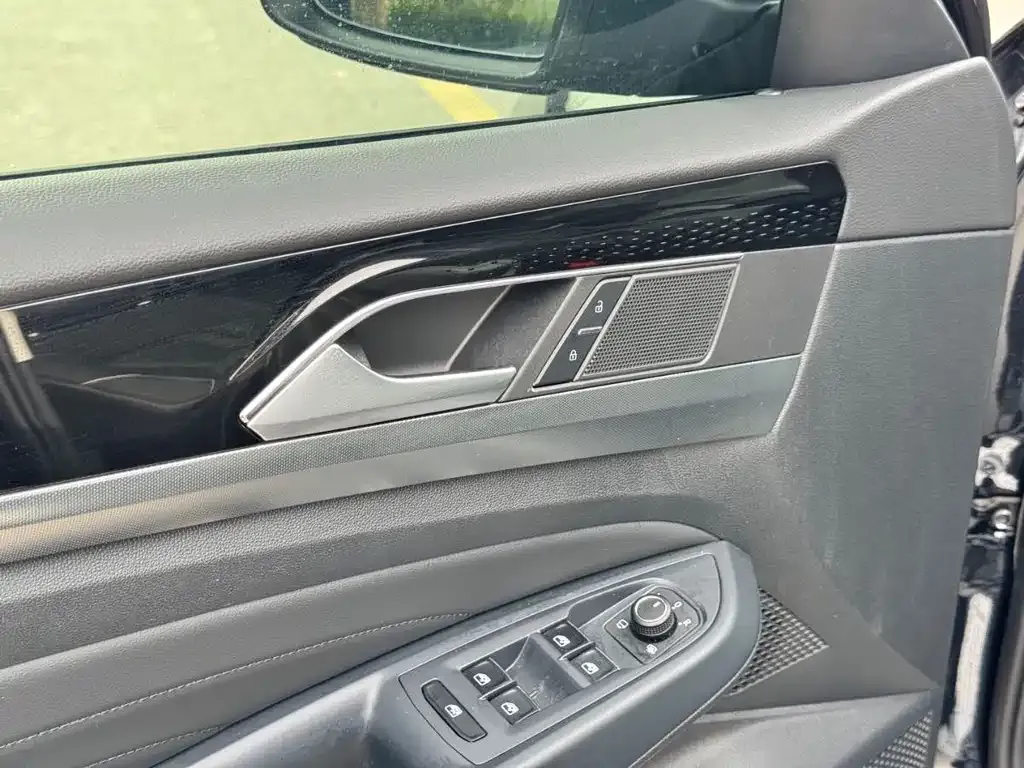 Volkswagen Passat — фото 6