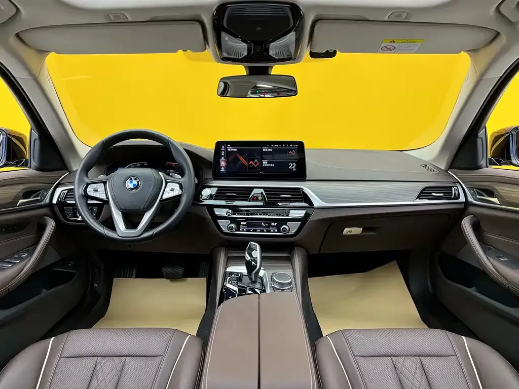 BMW 5 Series — фото 2