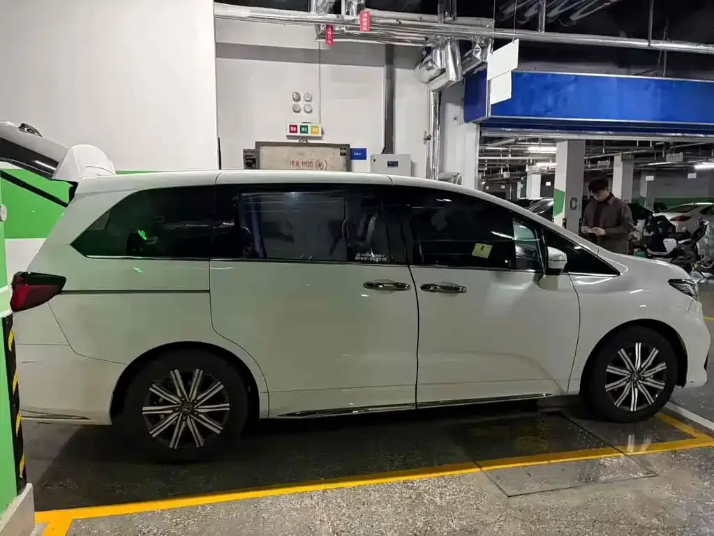 Honda Odyssey — фото 2