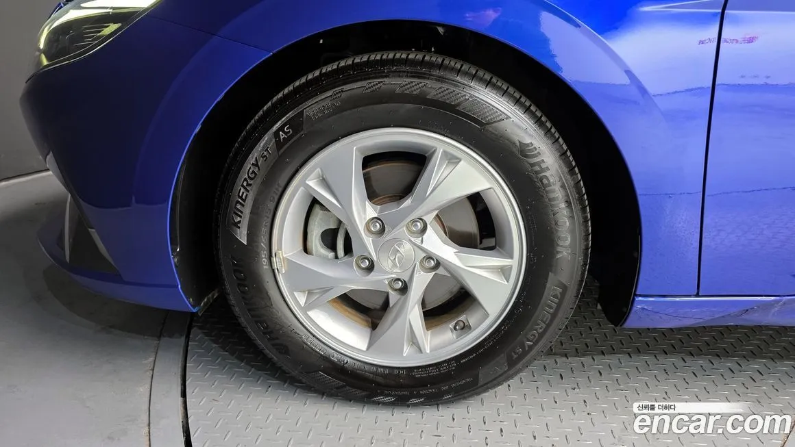 Hyundai AVANTE — фото 8