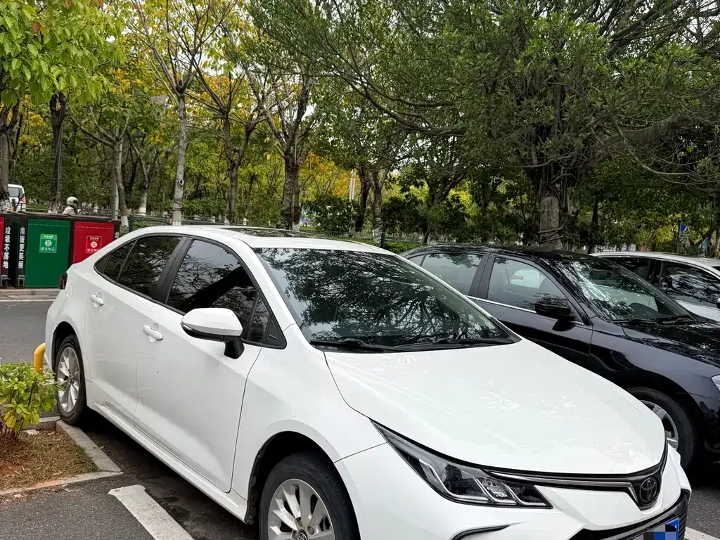 Toyota Corolla 2021 из CN, фото 8