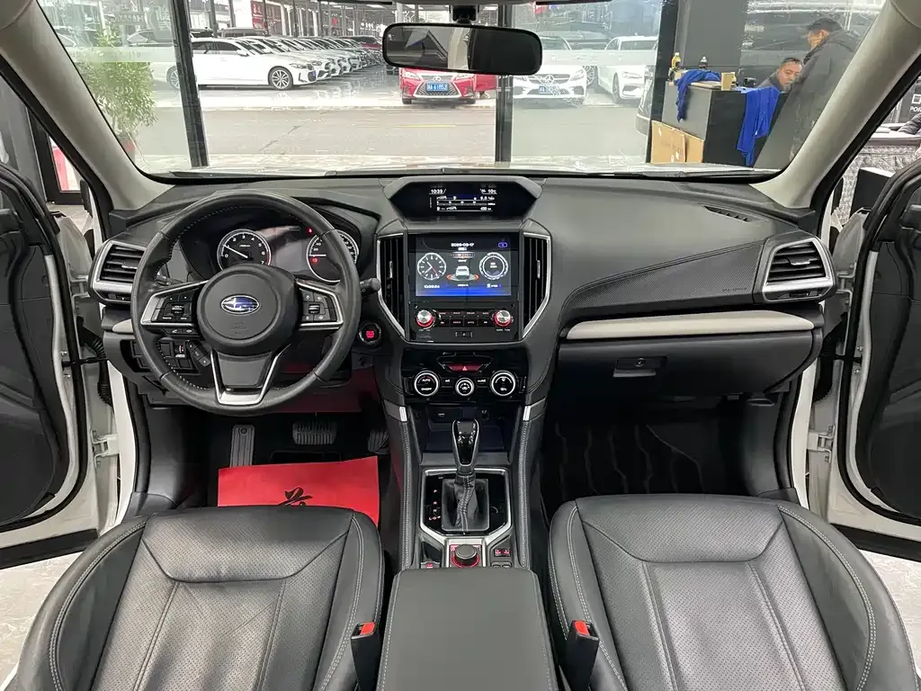 Subaru Forester 2022 из CN, фото 10
